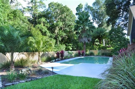 Designing a tropical landscape in North Florida