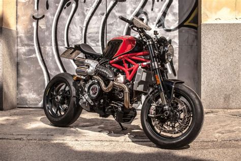 Ducati Monster 1200 R Custom by XTR Pepo – BikeBound