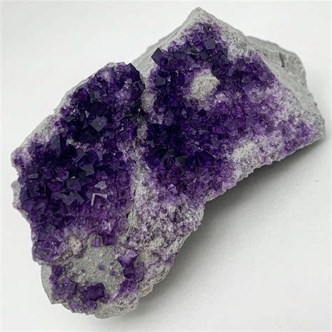 Purple Fluorite | Crystals, Rocks and minerals, Fluorite crystal