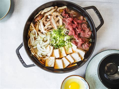 Sukiyaki (Japanese Hot Pot) | Recipe | Kitchen Stories