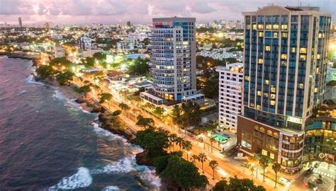 Urbanista elogia rescate Malecón de Santo Domingo y destaca su especial belleza | ADOMPRETUR ...