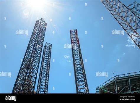 Oil and gas floating platform Stock Photo - Alamy