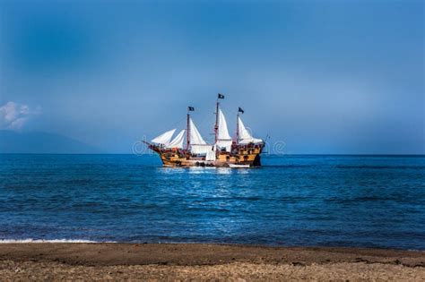 Pirate Sailing Ship Puerto Vallarta Editorial Stock Image - Image of mexican, black: 269998919