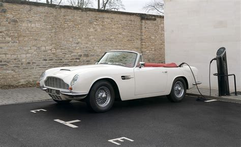 Aston Martin Makes 1970 DB6 into an EV - But It's Reversible