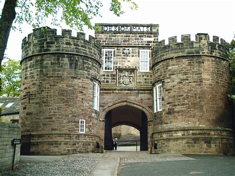 Skipton Castle || norcimo.com