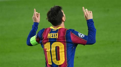 Juventus fear 'wounded lion' Lionel Messi in Champions League