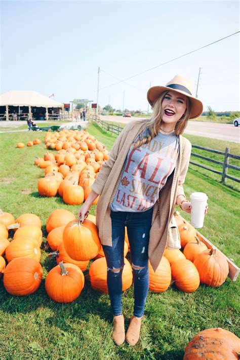 Pumpkin Patch - Fall Outfit @syd.hoff #pumpkinpatchoutfit Pumpkin Patch ...