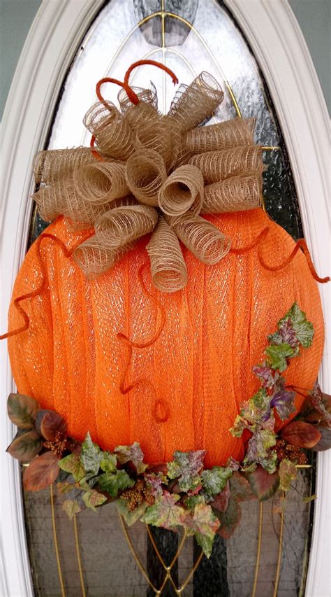 Deco Mesh Pumpkin Door Wreath | Diy fall wreath, Fall decor diy, Deco mesh pumpkin