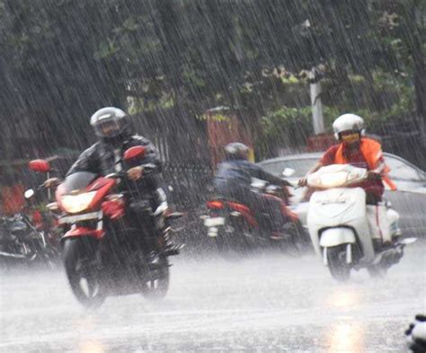 Dhanbad Weather Update: झमाझम बारिश करा ठिठक गया बंगाल की खाड़ी का लो प्रेशर, जानें अब कैसा ...