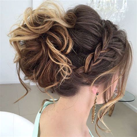 10 Cute, Cool, Messy & Elegant Hairstyles for Prom Looks You'll Love ...