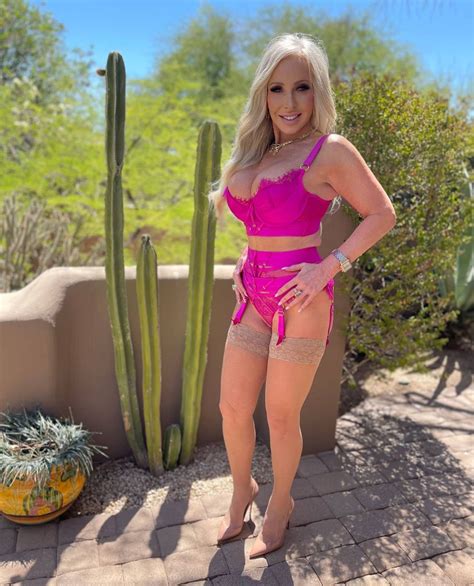 Morgan Taylor on Instagram: “Isn't Arizona Beautiful! But it's getting Hot!🏜” | Morgan taylor ...