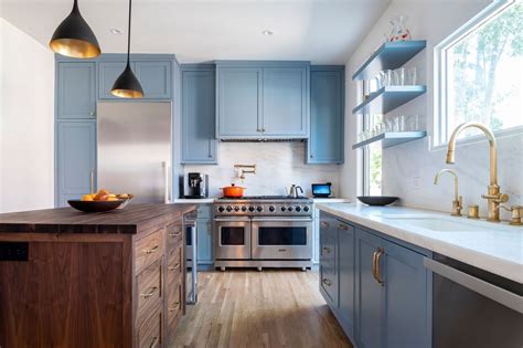 32 Blue Kitchen Cabinets That Make a Statement