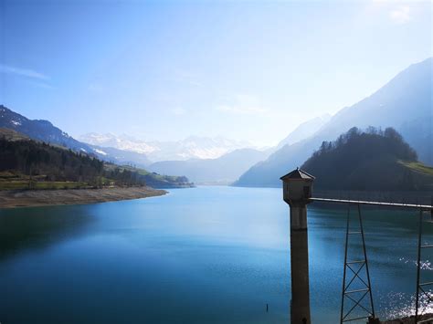 Lake Lungern Switzerland : r/scenery