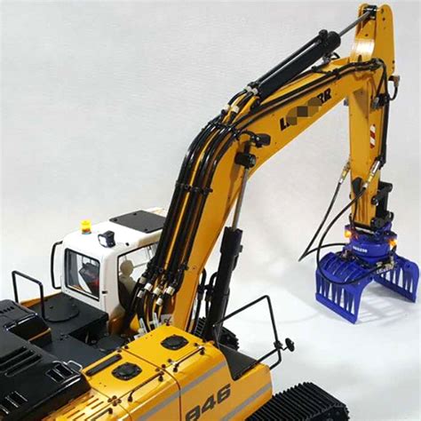 Liebherr 946 RC excavator | GoldLandRC.com