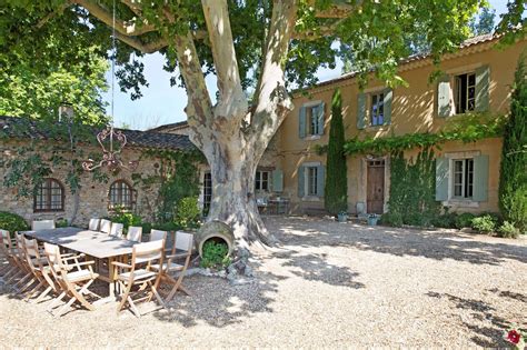 Provence Villa Rental | Bonnieux Countryside Villa | Haven in | French villa, French country ...