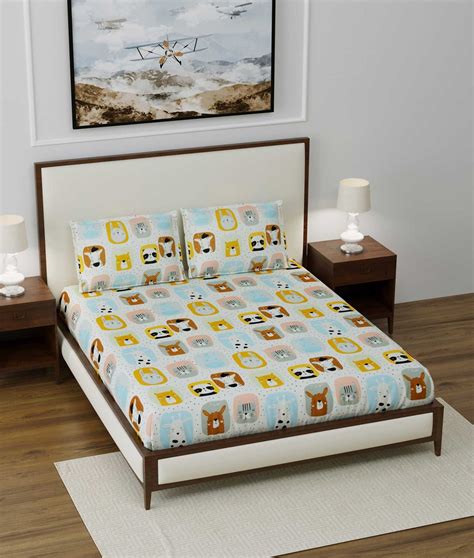 Buy Animal Prints Kids Bedsheet Set with Pillow Covers