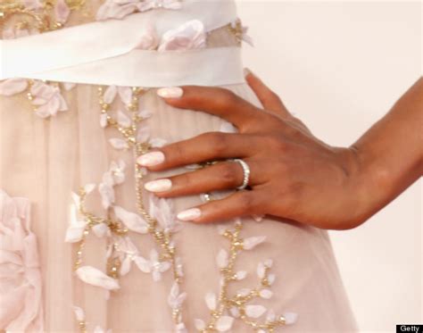 Kerry Washington Wears Wedding Ring To The Emmys, But Her Husband Is A No-Show | HuffPost