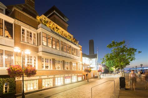 Balcony Gallery - Photos & Venue Information - Swan Restaurant, London