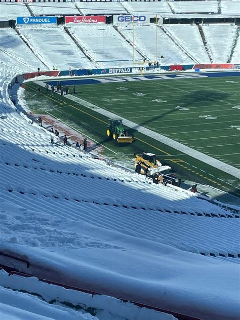 Highmark Stadium field is clear for Bills vs Steelers, many fan seats ...