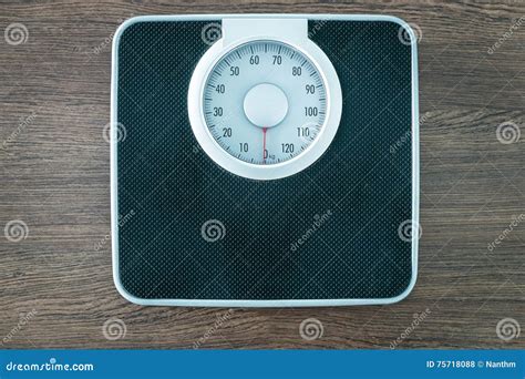 Analog weight scale stock photo. Image of gain, loss - 75718088