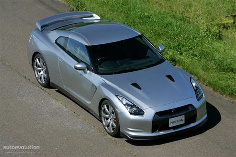 NISSAN GT-R (R35) Specs & Photos - 2007, 2008, 2009, 2010, 2011 - autoevolution