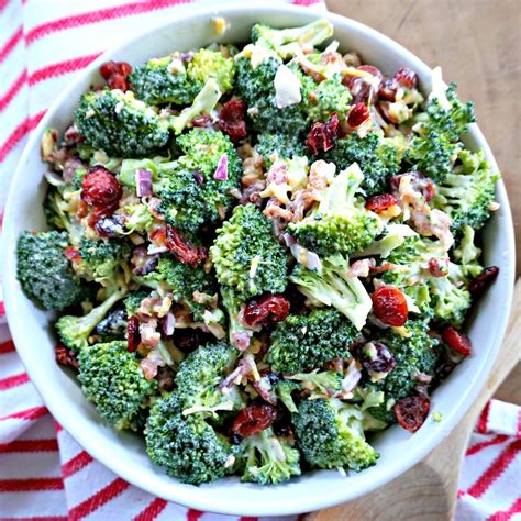 🥦🥓 Broccoli Salad: Bacon & Dried Cranberries Delight!