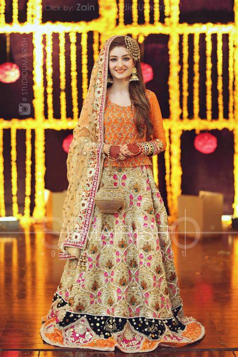 NN design. Visit fb page Pakistani Mehndi Dress, Bridal Mehndi Dresses, Bridal Dresses Pakistan ...