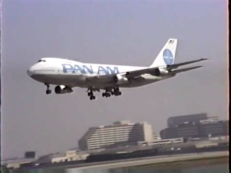 Pan Am Boeing 747-200 Landing at LAX - YouTube