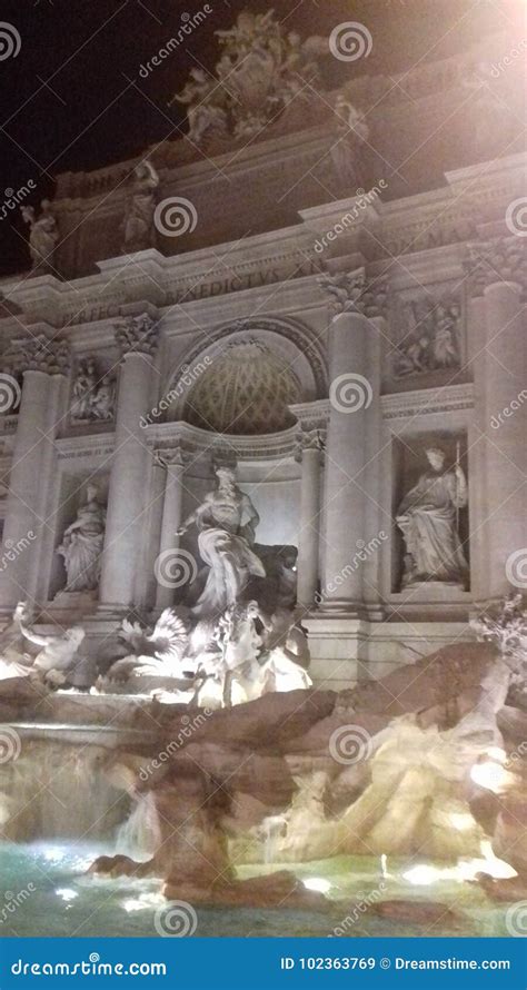 Trevi fountain at night stock image. Image of piece - 102363769