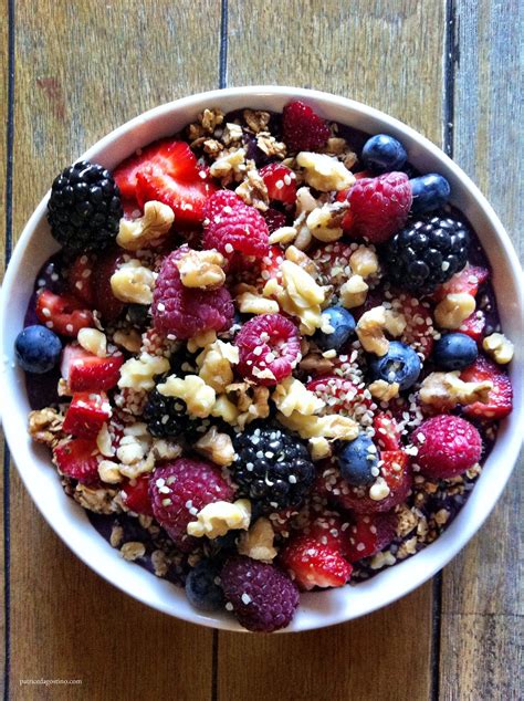 Raw Vegan Breakfast, Berry Breakfast, Breakfast Bowls, Breakfast ...