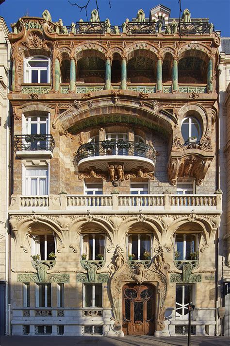 Art Nouveau building in Paris : r/architecture