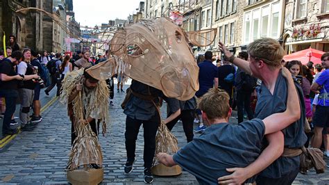 World's largest arts festival kicks off in Edinburgh - CGTN