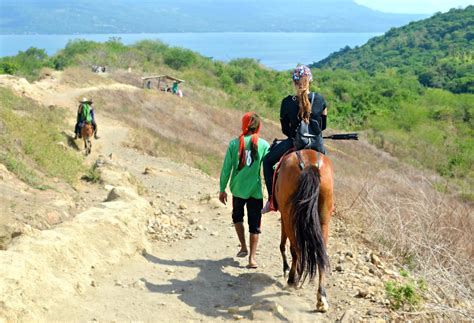 The Bandwagon Chic: How To Hike Taal Volcano