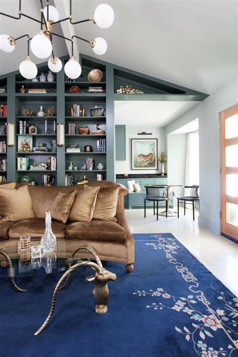 15 Living Rooms That Boast a Teal Color