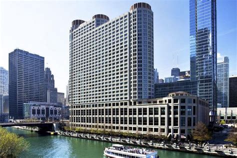 River Hotel in Chicago, Illinois | Sheraton Grand Chicago | Chicago hotels, River hotel, Hotel