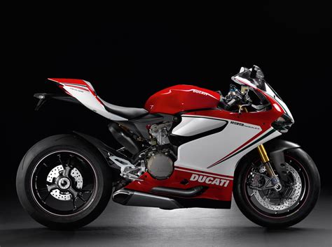 2012 Ducati 1199 Panigale Redefines the Word 'Superbike' - Asphalt & Rubber