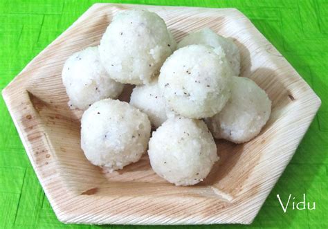 Butter Dumplings / Benne Kadubu / Uppu Urundai / Kaddamputtu Recipe