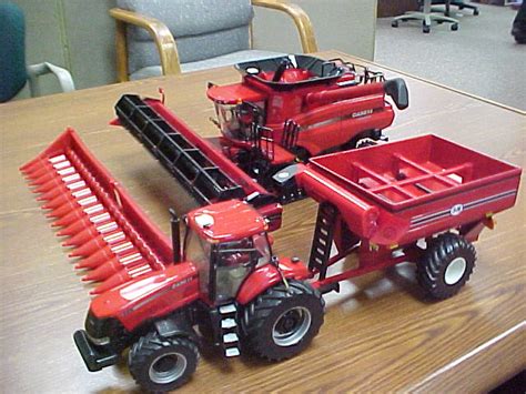 Ertl Blog: New 1/32nd Case IH 9120 Tracked Combine