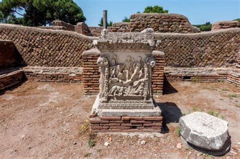 Visit the Ruins of Ostia Antica Near Rome - Travel Addicts