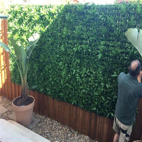 Top Tips For Artificial Living Wall And Hedge Installation