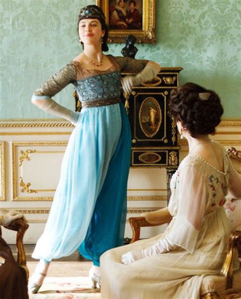 30 Best 'Downton Abbey' Costumes - Downton Abbey Style and Clothes