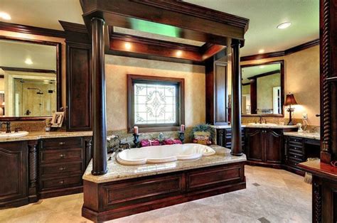 The 3-Minute Guide to a Perfect Craftsman-Style Bathroom