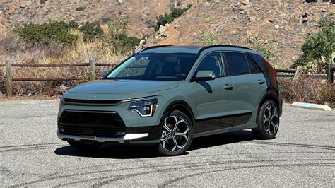 2023 Kia Niro First Drive Review: Style and Substance - CNET