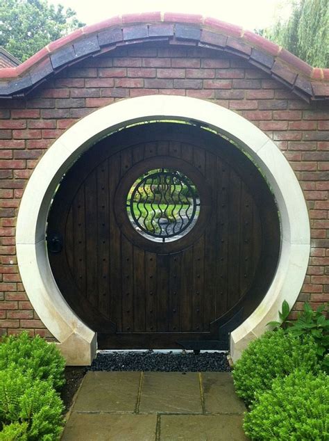 Full Moon Gate by Stuart Garden Architecture (bespoke design) | Round doors | Pinterest | Moon ...