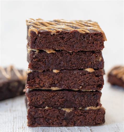 3 Ingredient Healthy Peanut Butter Brownies (No Flour, Eggs, Refined Sugar or Oil) - Kirbie's ...