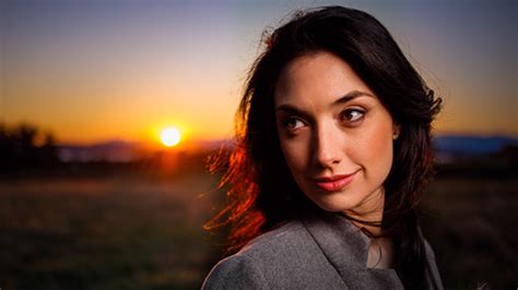 How to Use a Wide Angle Lens for Outdoor Portraits