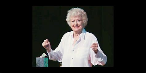 Watch Elaine Stritch Forget Sondheim Lyrics in Shoot Me Documentary | Broadway Buzz | Broadway.com