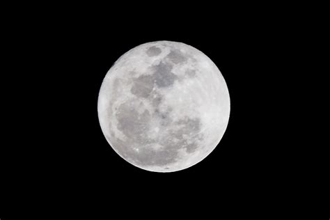 Photograph the Super Moon on Saturday | Harry Lim's Photography Blog