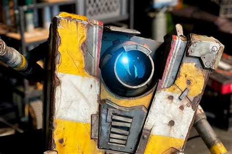 Borderlands movie wraps filming, shares first image of Claptrap - Polygon