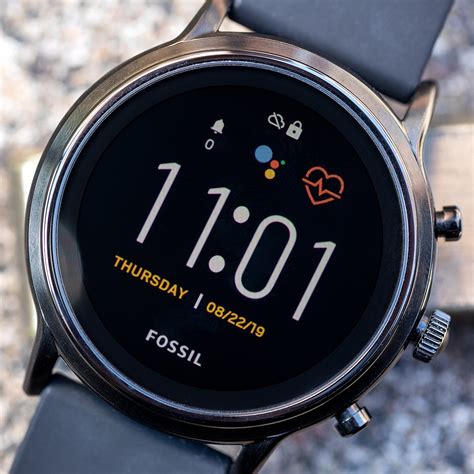 Fossil ‘Gen 5’ smartwatch review: best of a Wear OS situation - The Verge